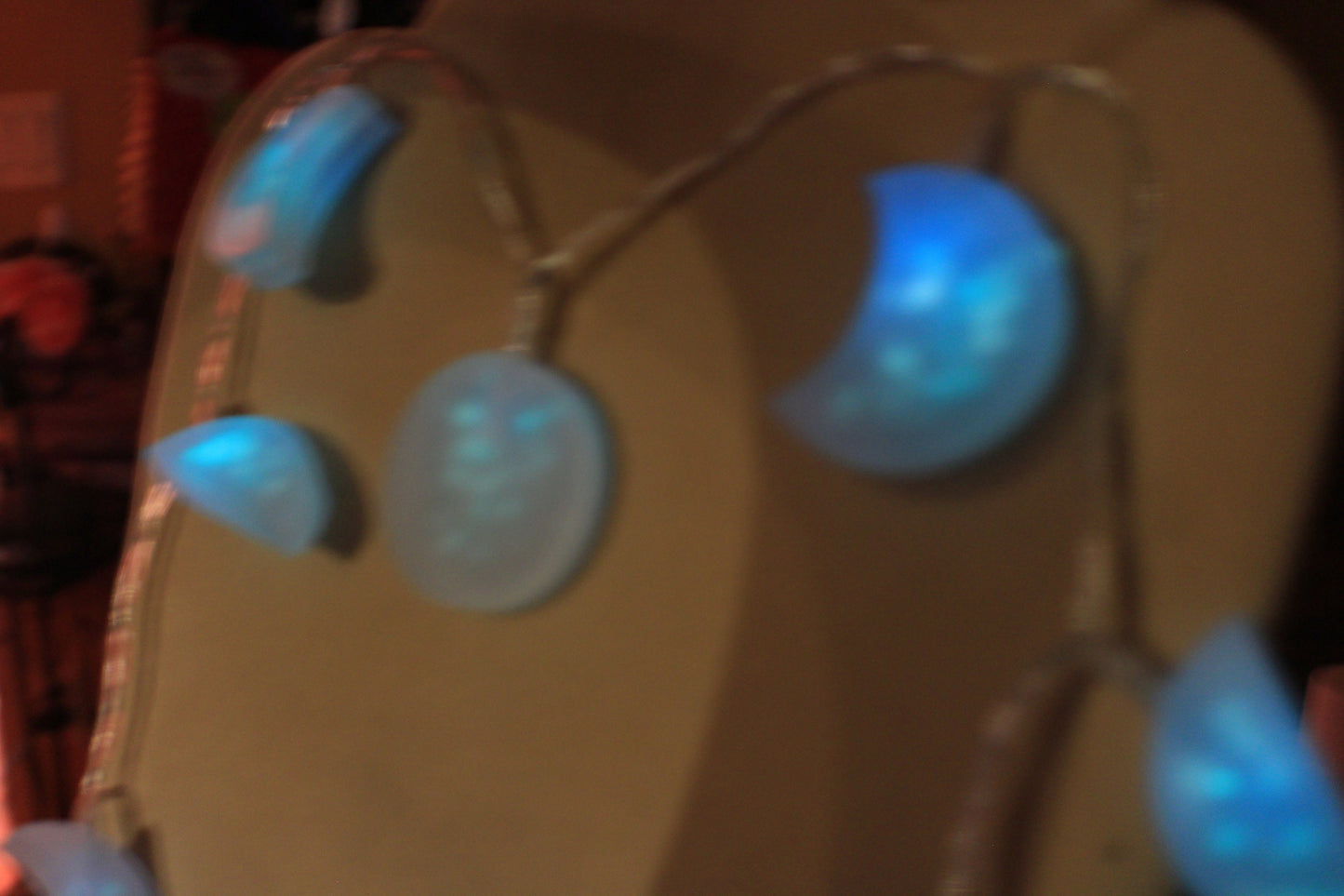 Luminara – Glow-in-the-Dark String Lights (Moon Phases & Stars)