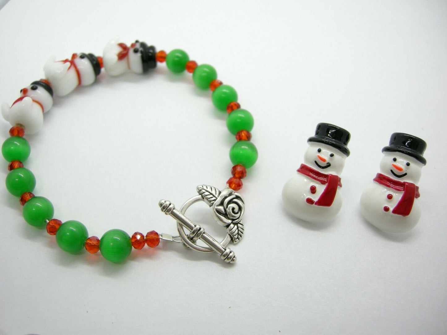 Snowman Bracelet & Earring Jewelry Set – Festive Holiday Design