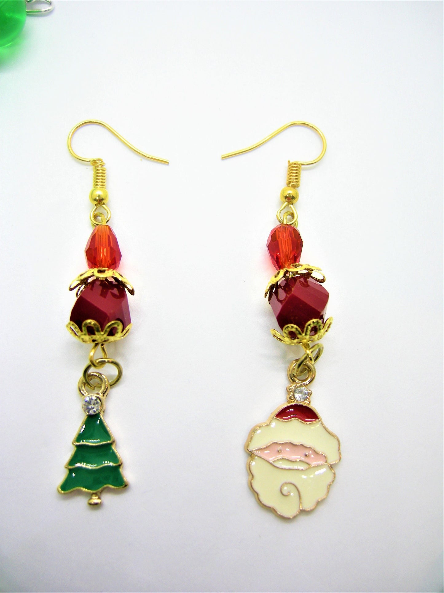 Santa Claus Pendant Necklace & Mismatched Earrings