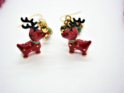 Dash – Handcrafted Christmas Bead Necklace & Reindeer Earrings