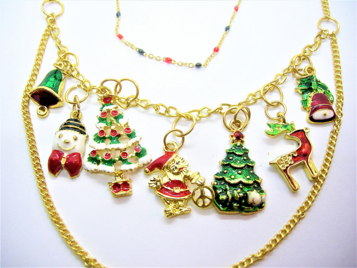 Holly – Christmas Charm Necklace & Festive Earrings