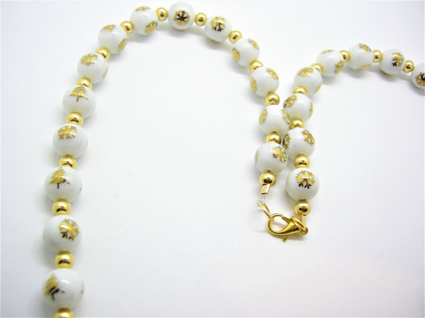 Fawn – Domed-Glass Deer & Pearl Necklace