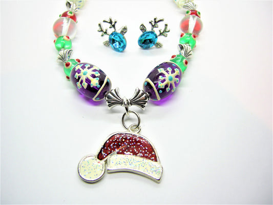 Percy – Christmas Hat Glass Bead Necklace &amp; Deer Crystal Stud Earrings