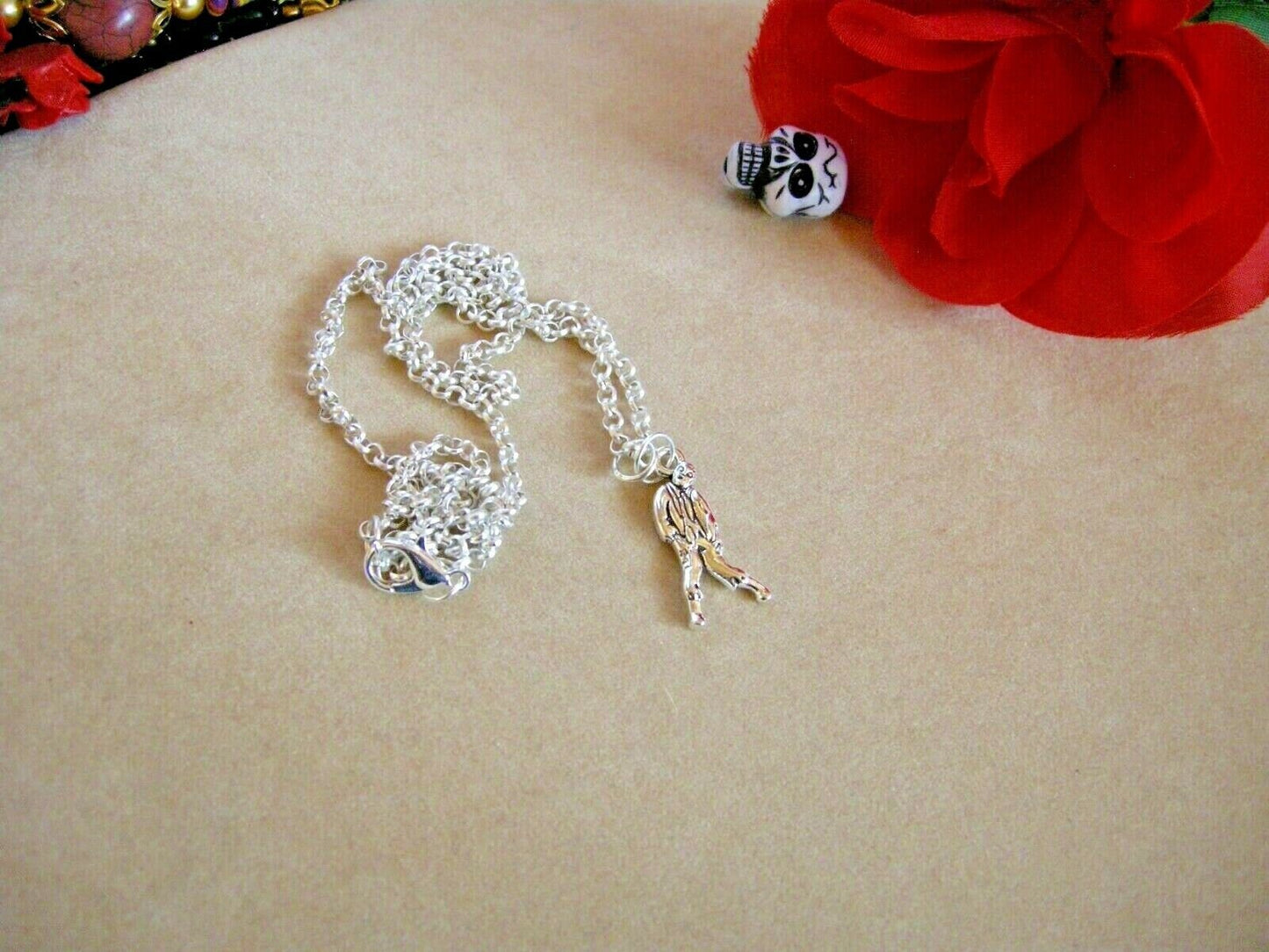 Lazarus – Zombie Necklace & Earrings Set