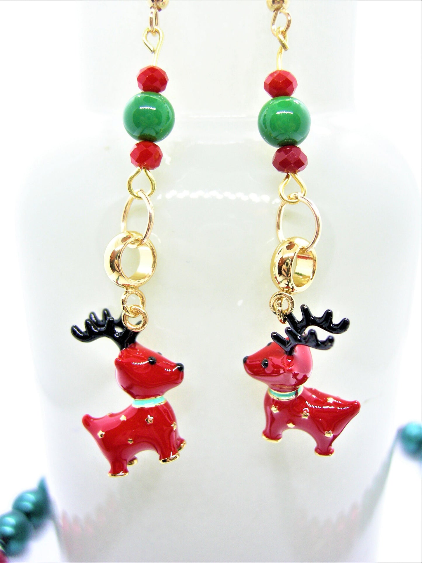 Dash – Handcrafted Christmas Bead Necklace & Reindeer Earrings