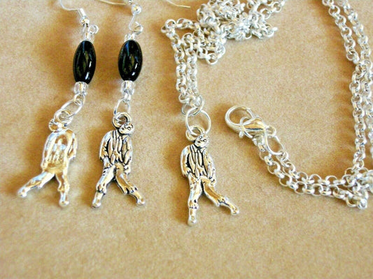 Lazarus – Zombie Necklace & Earrings Set