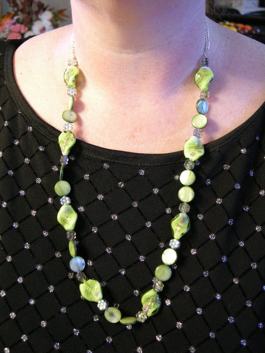 Elowen - Chartreuse Floral Mother of Pearl Necklace