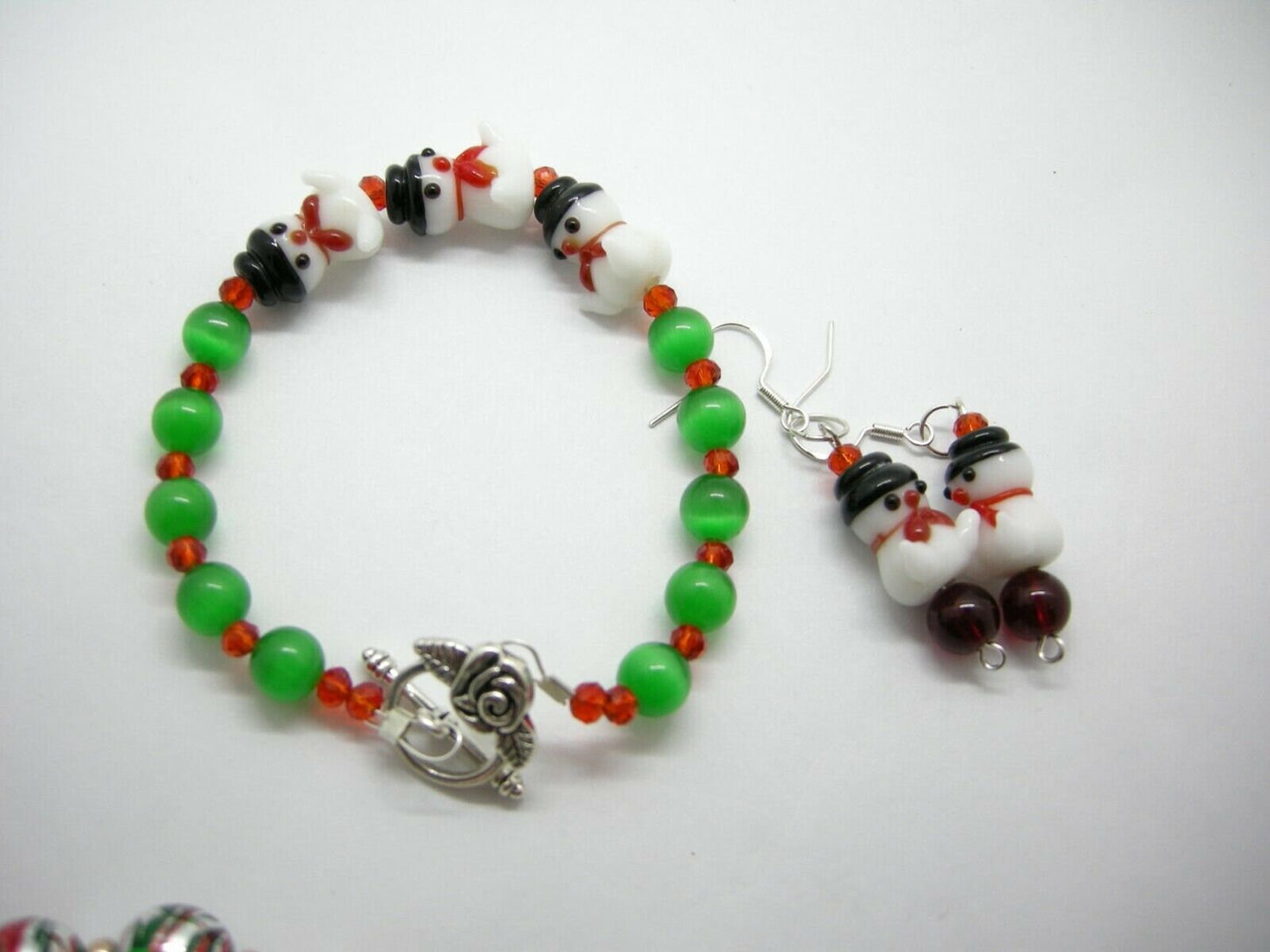 Snowman Bracelet & Earring Jewelry Set – Festive Holiday Design