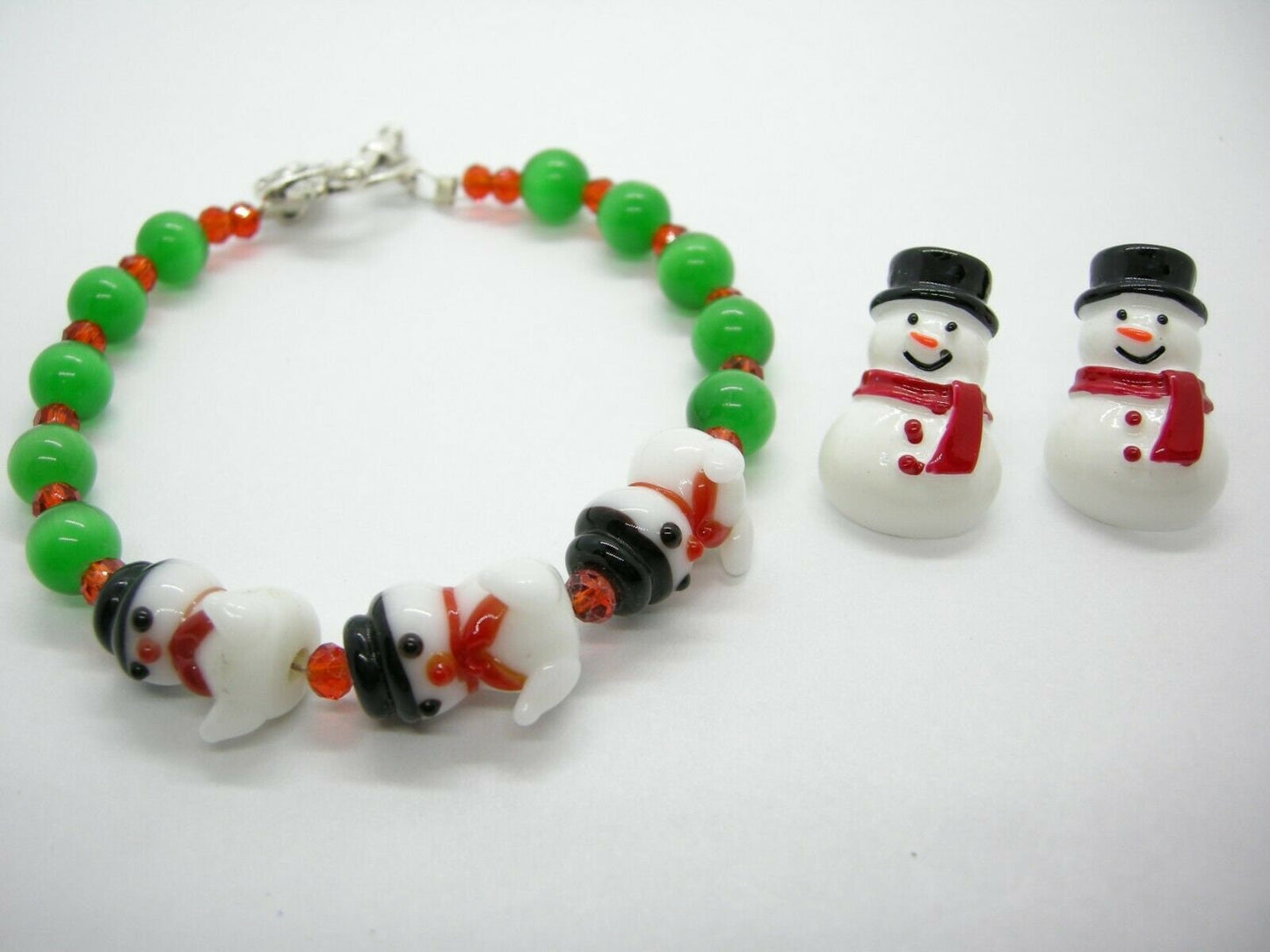 Snowman Bracelet & Earring Jewelry Set – Festive Holiday Design