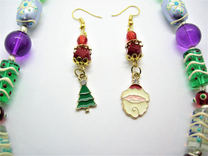 Chester – Christmas Mouse Pendant Necklace & Mismatched Earrings
