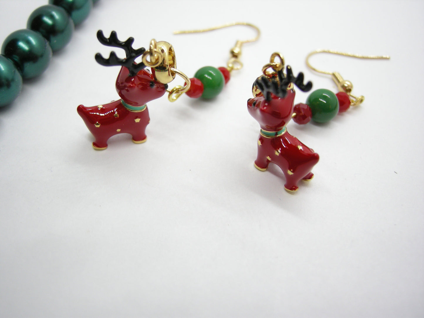 Dash – Handcrafted Christmas Bead Necklace & Reindeer Earrings