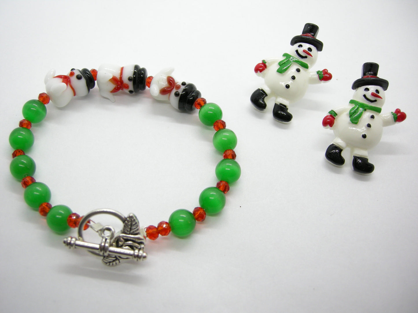 Snowman Bracelet & Earring Jewelry Set – Festive Holiday Design