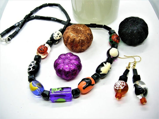 Necklace and earrings for Halloween - glass lampwork!