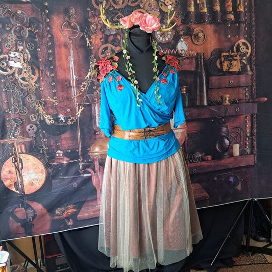 SHIELAY top, LIVA GIRL skirt, belt and headband complete outfit M
