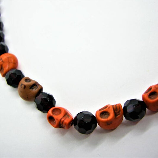 Pumpkin stretch choker 90s style